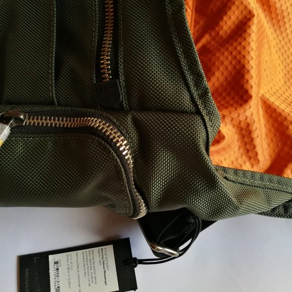 Tumi Alpha Bravo Benning Deluxe Messenger - Green & Orange - Picture 4 of 10